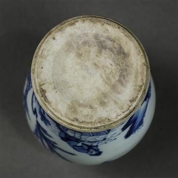 Chinese underglazed blue porcelain lidded jar, with a wide short neck above high shoulders and - Image 7 of 7