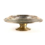 Elgin Silversmith Co. sterling silver weighted centerpiece bowl, having an oval form with a