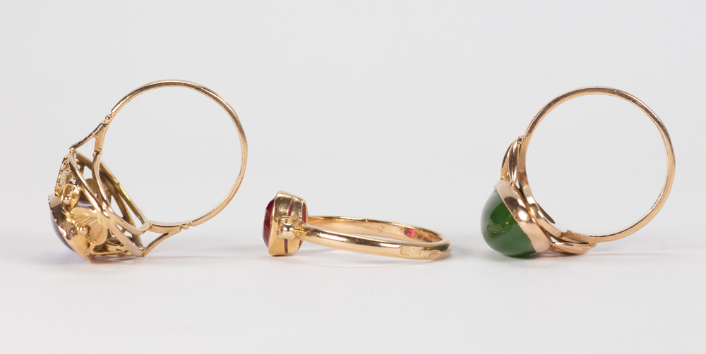 (Lot of 3) Multi-stone and 14k yellow gold rings Including 1) nephrite and 14k yellow gold ring, - Image 2 of 2