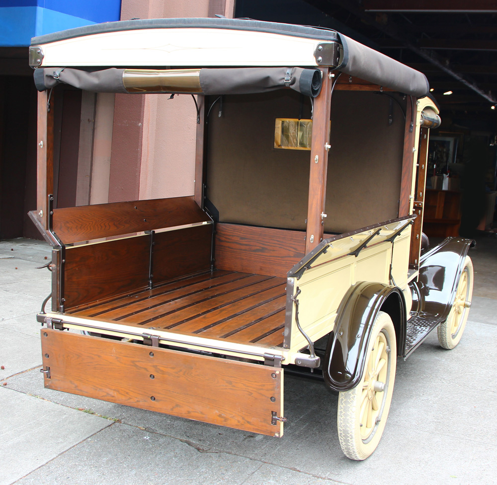 The Dreyer's Ice Cream 1920 Ford Model T delivery vehicle - Image 15 of 20