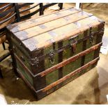 Vintage ribbed steamer trunk, 23"h x 2'8''w 20"d