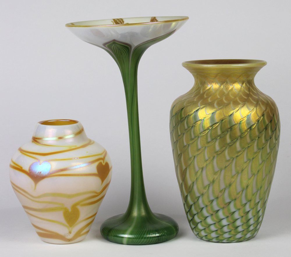 (Lot of 3) Lundberg Studios iridescent art glass group, one of tapered form having a pulled - Image 2 of 5