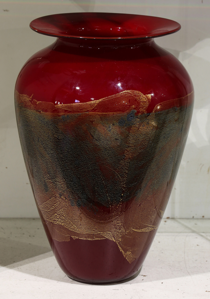 Michael Nourot art glass vase, the shouldered form executed in crimson with an abstract decorated