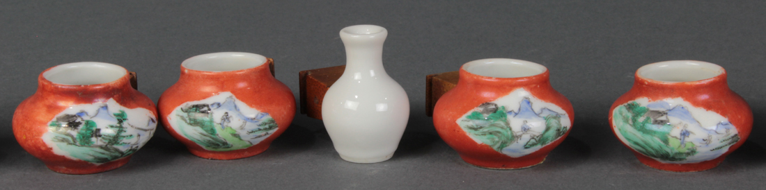 (lot of 19) Chinese porcelain bird feeders, four of white peach form; four of hexagonal form - Image 3 of 4