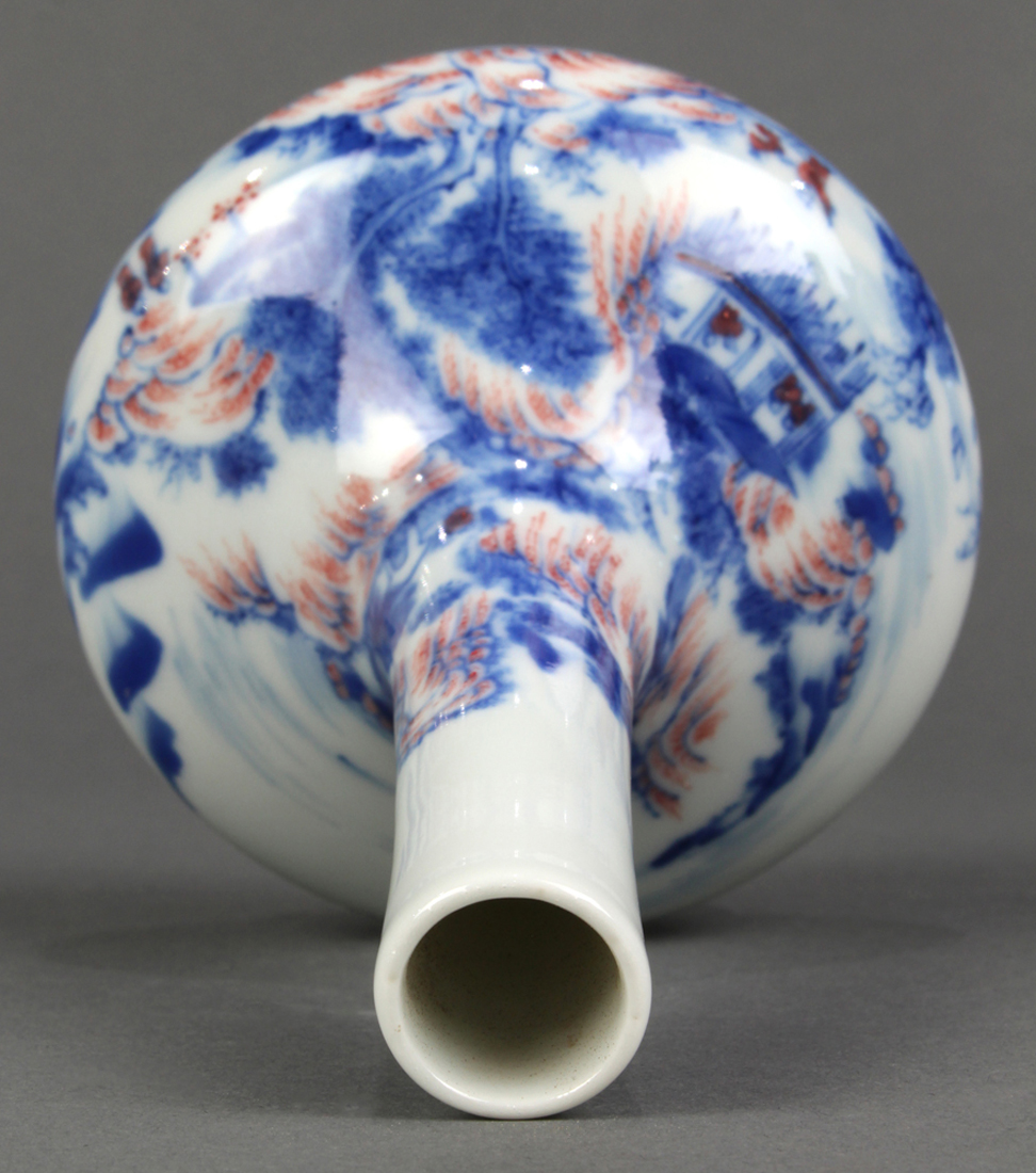 Chinese underglaze blue and red small porcelain vase, of stickneck form, decorated with figures in a - Image 4 of 5