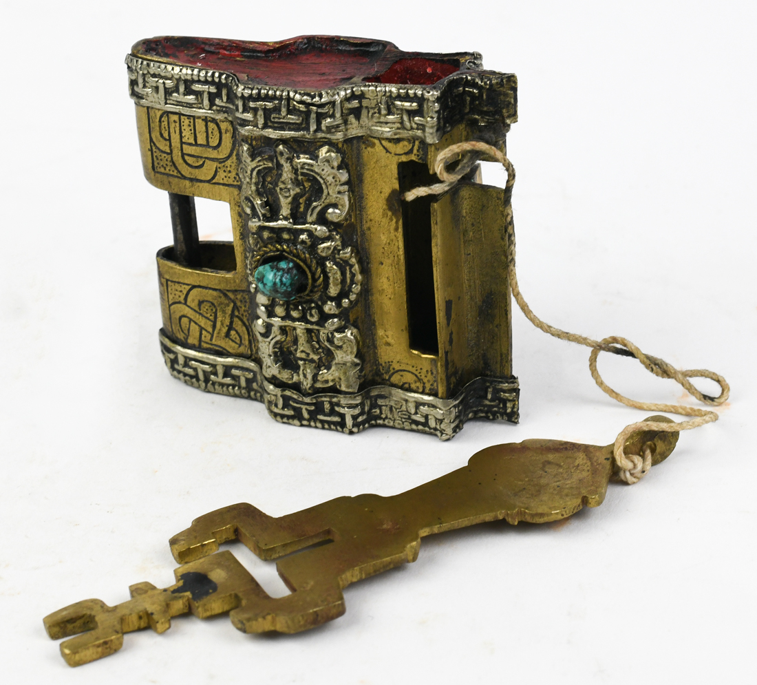 (lot of 2) Himalayan decorative items: consisting of an ornate lock with key; together with a - Image 4 of 9