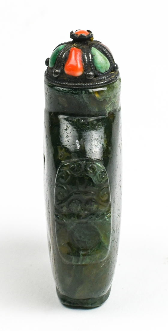 (lot of 3) Chinese snuff bottles: two celadon glass bottles, one of double gourd form; together with - Image 4 of 6