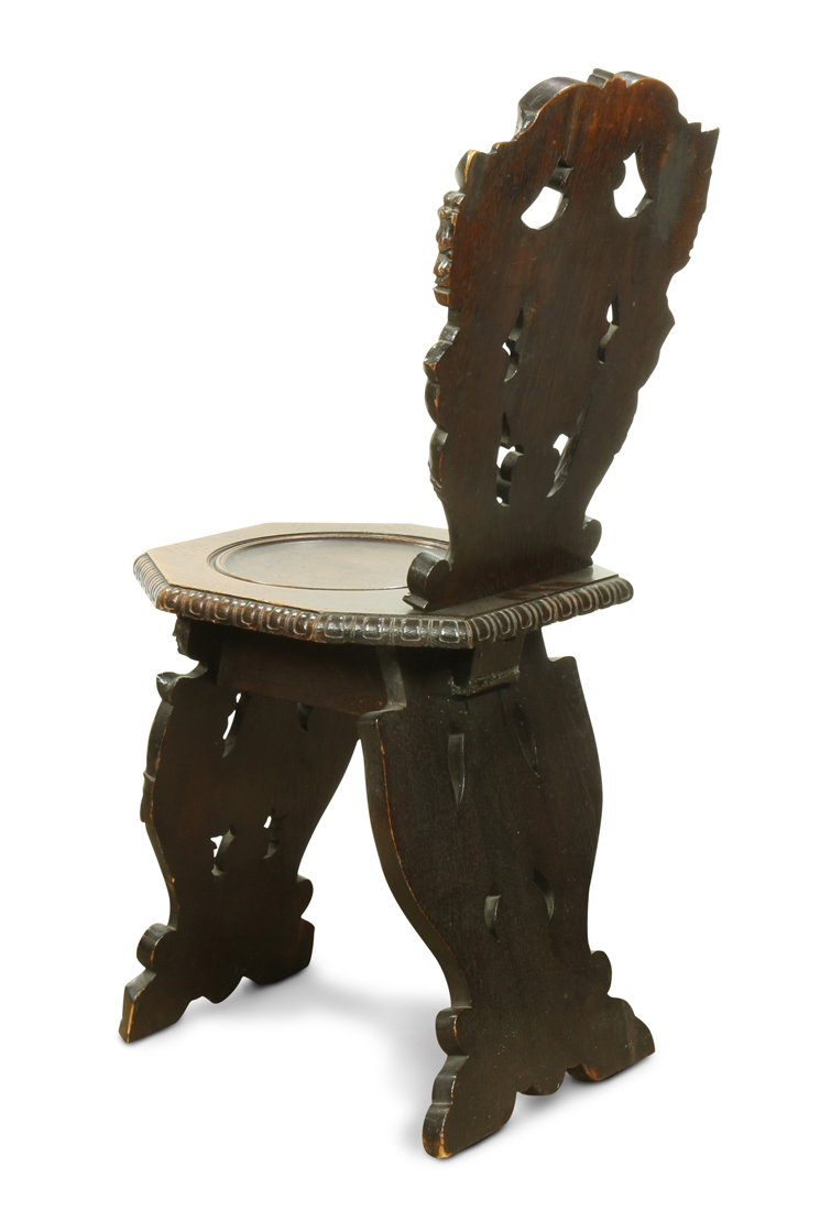 Baroque style carved oak side chair, the seat back decorated with stylized figures, above the - Image 3 of 5
