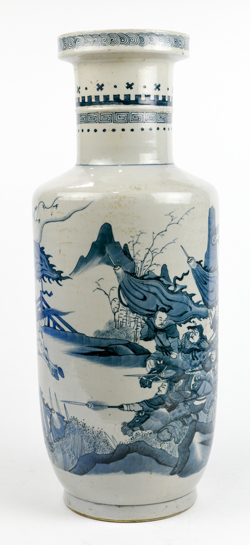 Chinese underglazed porcelain vase, of rouleau form featuring a battle scene, base with apocryphal - Image 3 of 4