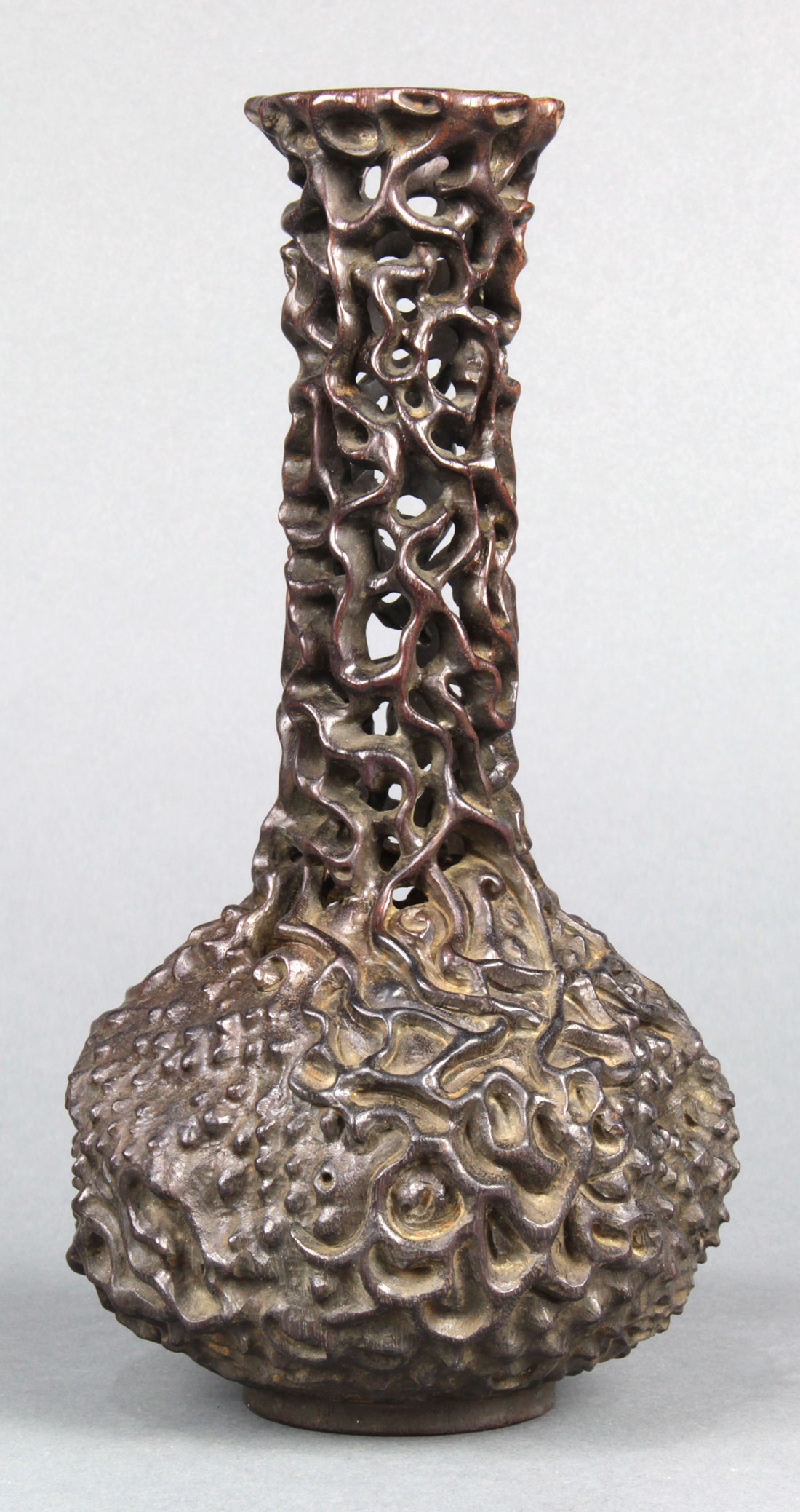 Chinese wooden stick neck vase, the long neck of openwork construction, above an ovoid body, - Image 3 of 5