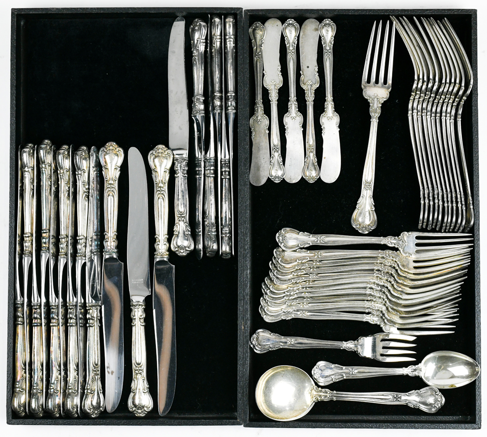 (lot of 55) Gorham sterling silver flatware service in the "Chantilly" pattern