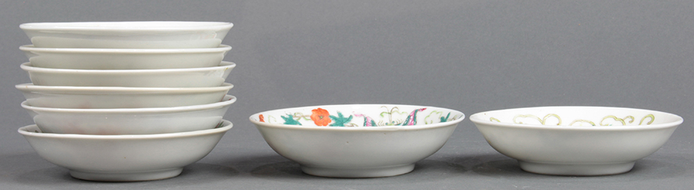 (lot of 8) Set of Chinese enameled porcelain sauce dishes, featuring butterflies amid fruiting - Image 4 of 4