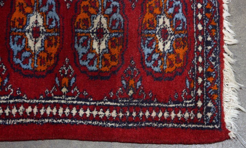 Pakistani carpet, 2'3" x 3'8" - Image 2 of 3