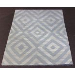 Modernist flatweave carpet, 5' x 6'6''