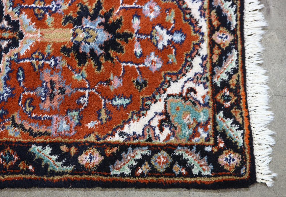 Indo Hamadan carpet, 4' x 2'1" - Image 3 of 4