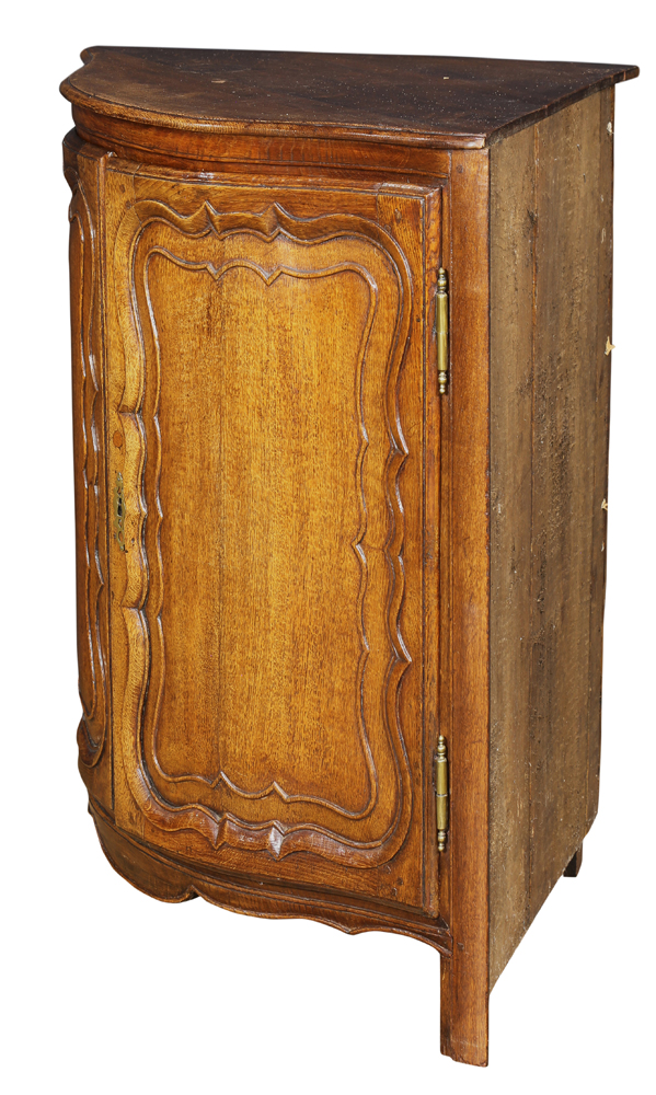 French Provincial Louis XV oak corner cabinet circa 1770, having two doors with carved and - Image 3 of 4