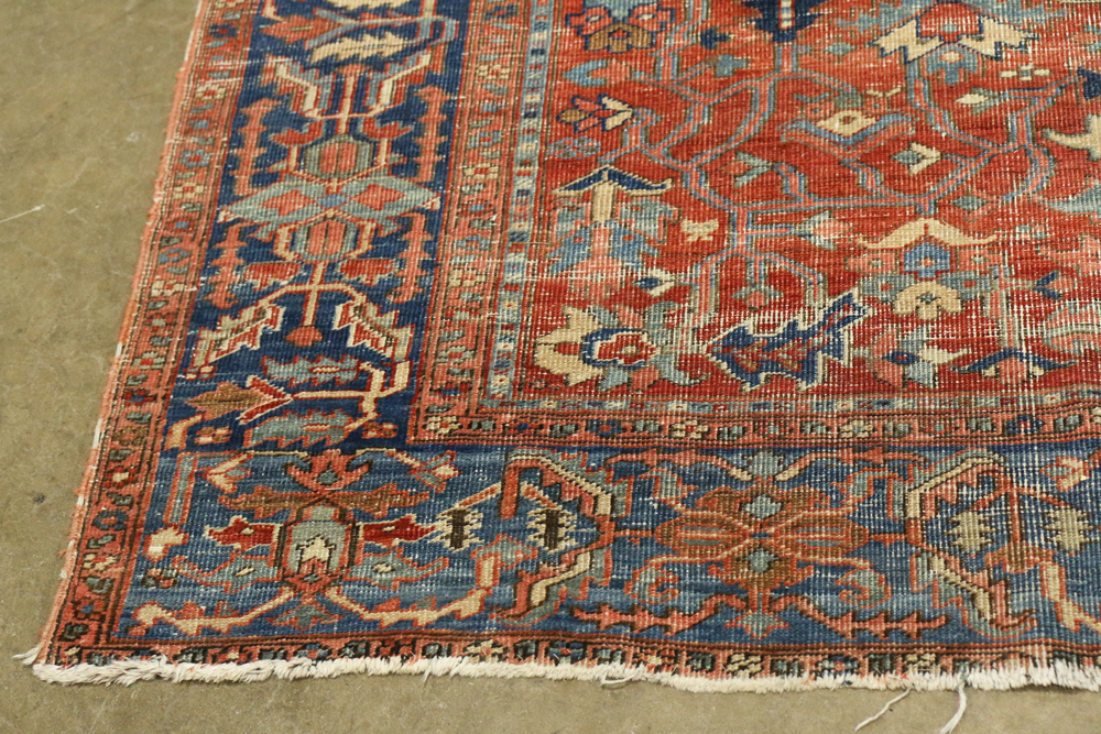 Persian Heriz carpet, 6'11" x 10'4" - Image 2 of 3