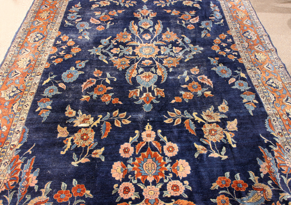 Antique Persian Sarouk carpet - Image 2 of 3