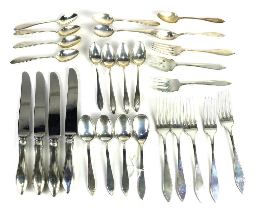 (lot of 28) Stieff Clinton sterling silver flatware, initials