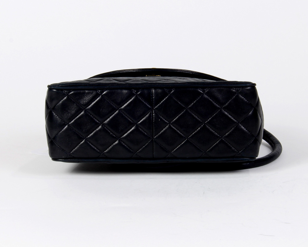 Chanel Tall Shoulder Flap bag - Image 3 of 4