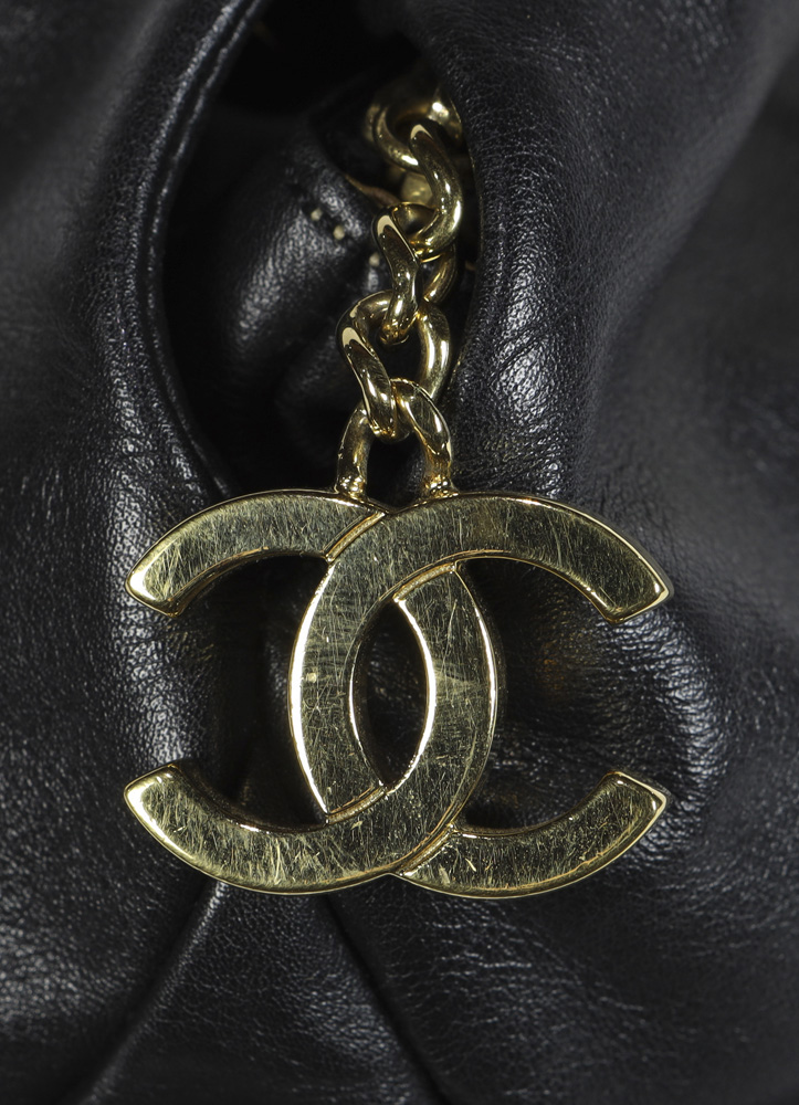 Chanel Chain Tote - Image 4 of 5