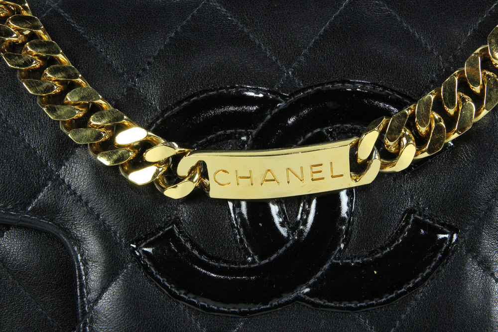 Chanel rare vintage chain logo tote - Image 3 of 6