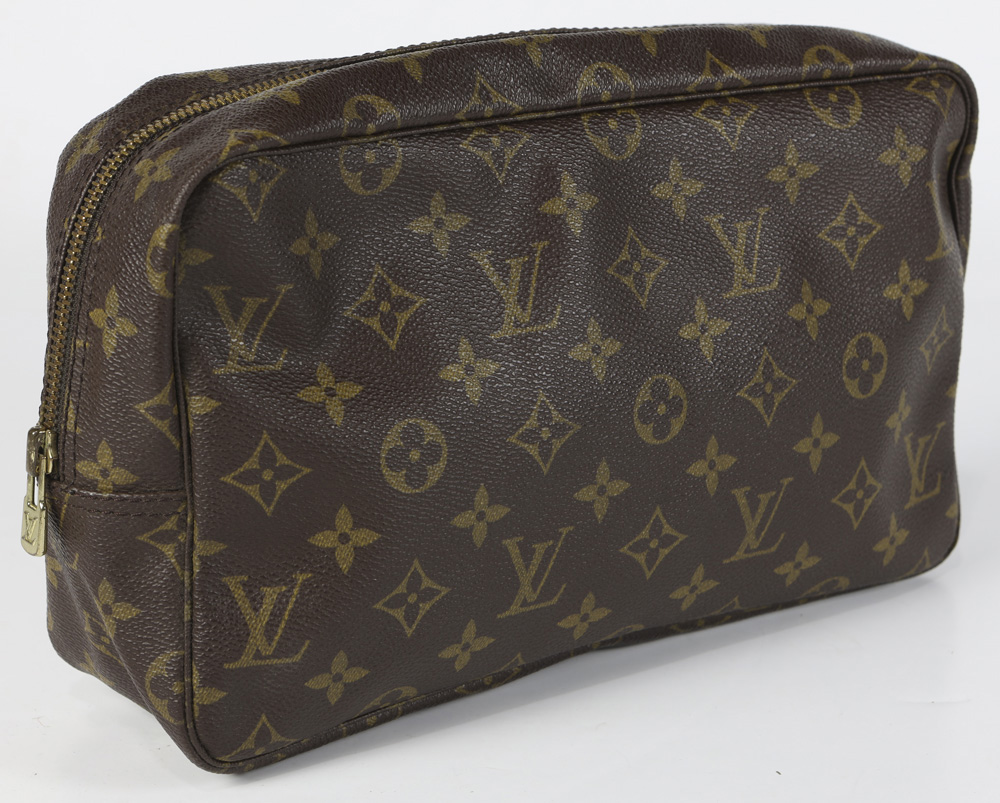 Louis Vuitton Toiletry Pouch - Image 3 of 6