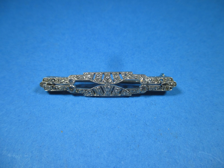 A 1930s Art Deco, diamond and platinum? Brooch