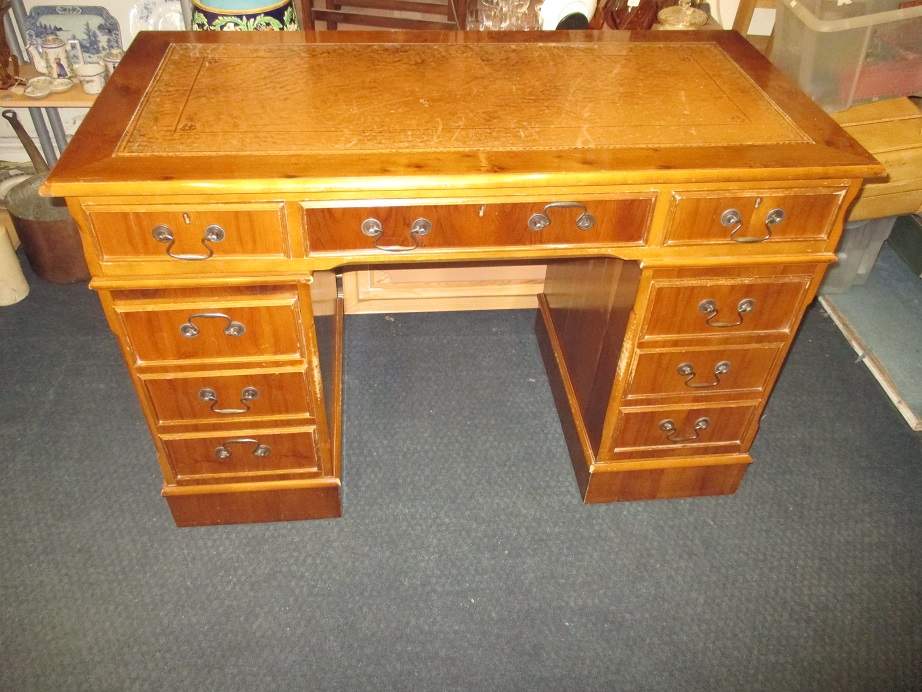 A 3 part pedestal desk