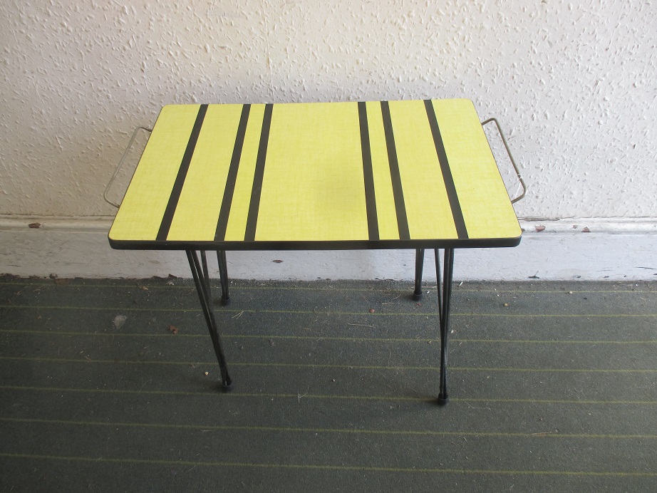 A 1960s melamine top tray table