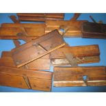 A quantity of vintage cabinet makers moulding planes