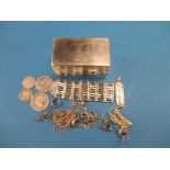 A Sterling silver box and other silver items, approx. total weight 280g