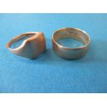 Two 9ct gold rings, approx weight 12.4g