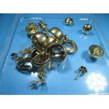 A quantity of gold and yellow metal items, approx weight 26.5g