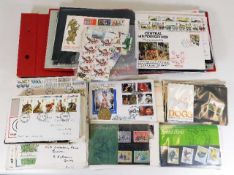 A quantity of mixed various first day covers