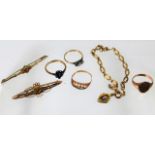 Eight pieces of 9ct gold jewellery 14.6g