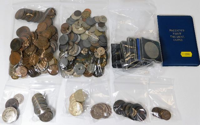 A selection of mixed coinage & crowns