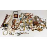 A quantity of costume jewellery items including si