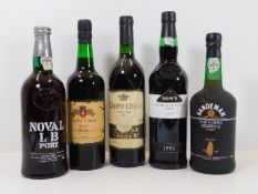 Four bottles of port including Dow's 1995 & a bott