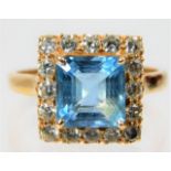 A 14ct gold aquamarine ring with approx. 0.5ct of