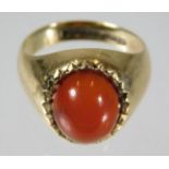A 9ct gold signet ring set with carnelian 7g size O
