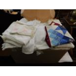 A boxed quantity of linen & similar items