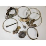 A quantity of silver & white metal jewellery items