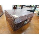 A small leather jewellery box a/f