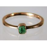 A 9ct gold emerald ring 1.4g size O/P