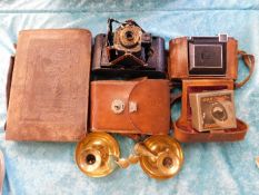 A small quantity of miscellaneous cameras & brass