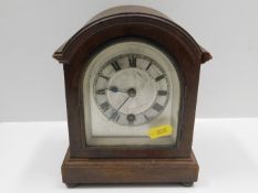 An early 20thC. mantle clock