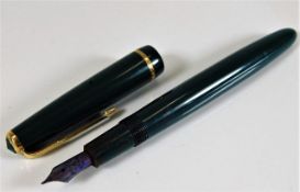 A vintage Parker Duofold No.10 fountain pen with 1