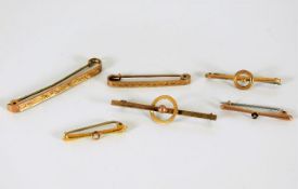 Six 9ct gold brooches, some with steel pins a/f 6.