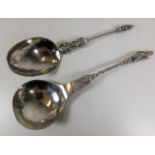 Two decorative heavy gauge Dutch silver apostle caddy spoons 130g